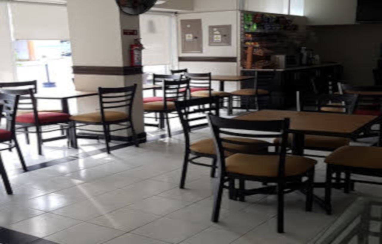 菲斯塔瓦萨勒酒店 蒙特雷 外观 照片